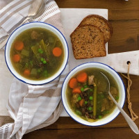 没什么羊肉和豆类汤