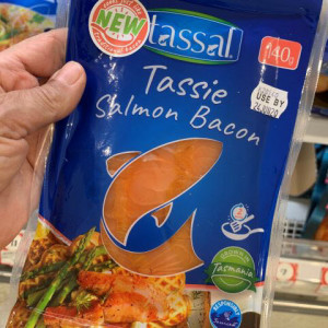 继续往下读——在这里，我来看看这些可爱的迷你花盆，它们是为你的厨房准备的新鲜草本植物。它们值得购买吗?他们容易照顾吗?