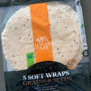 继续往下读——在这里，我来看看这些可爱的迷你花盆，它们是为你的厨房准备的新鲜草本植物。它们值得购买吗?他们容易照顾吗?